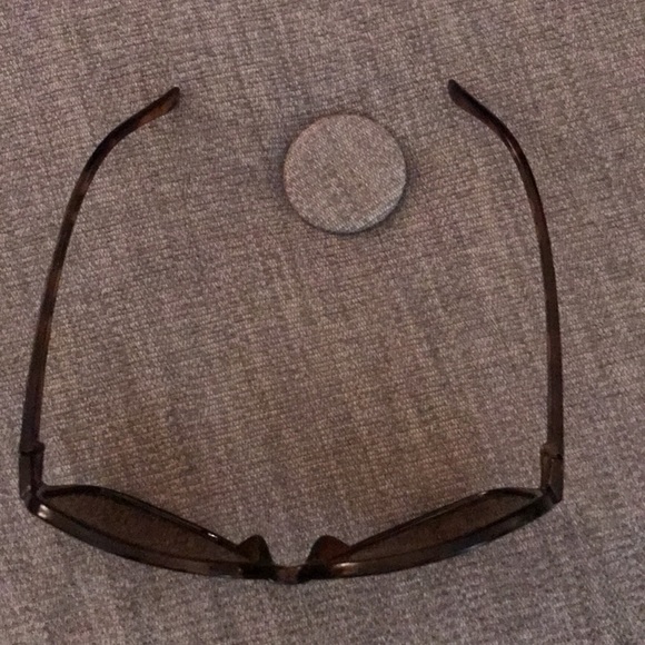 Vintage oversized sunglasses, tortoiseshell design - Picture 2 of 5